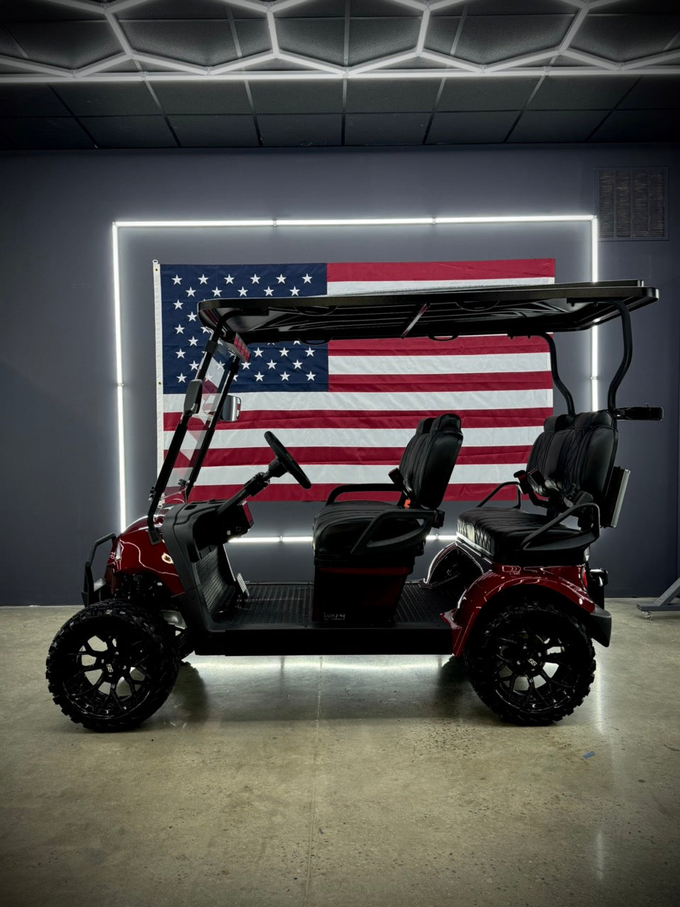 LUX F4: GOLF CART