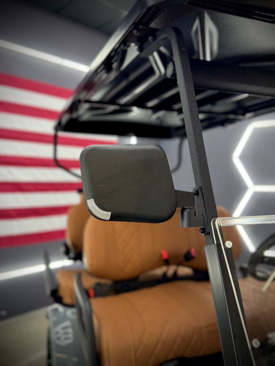 LUX F4: GOLF CART