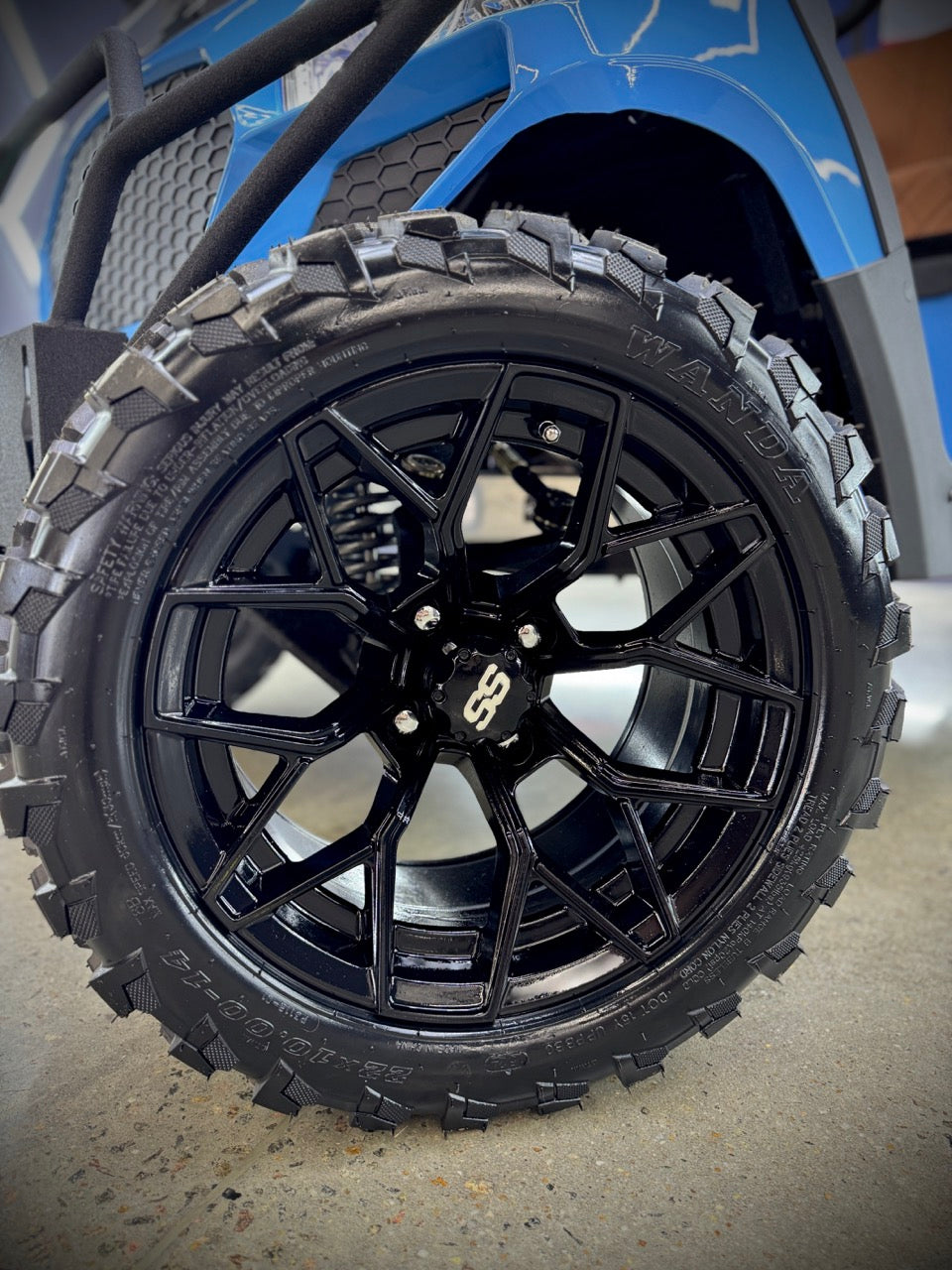 LUX F4: GOLF CART