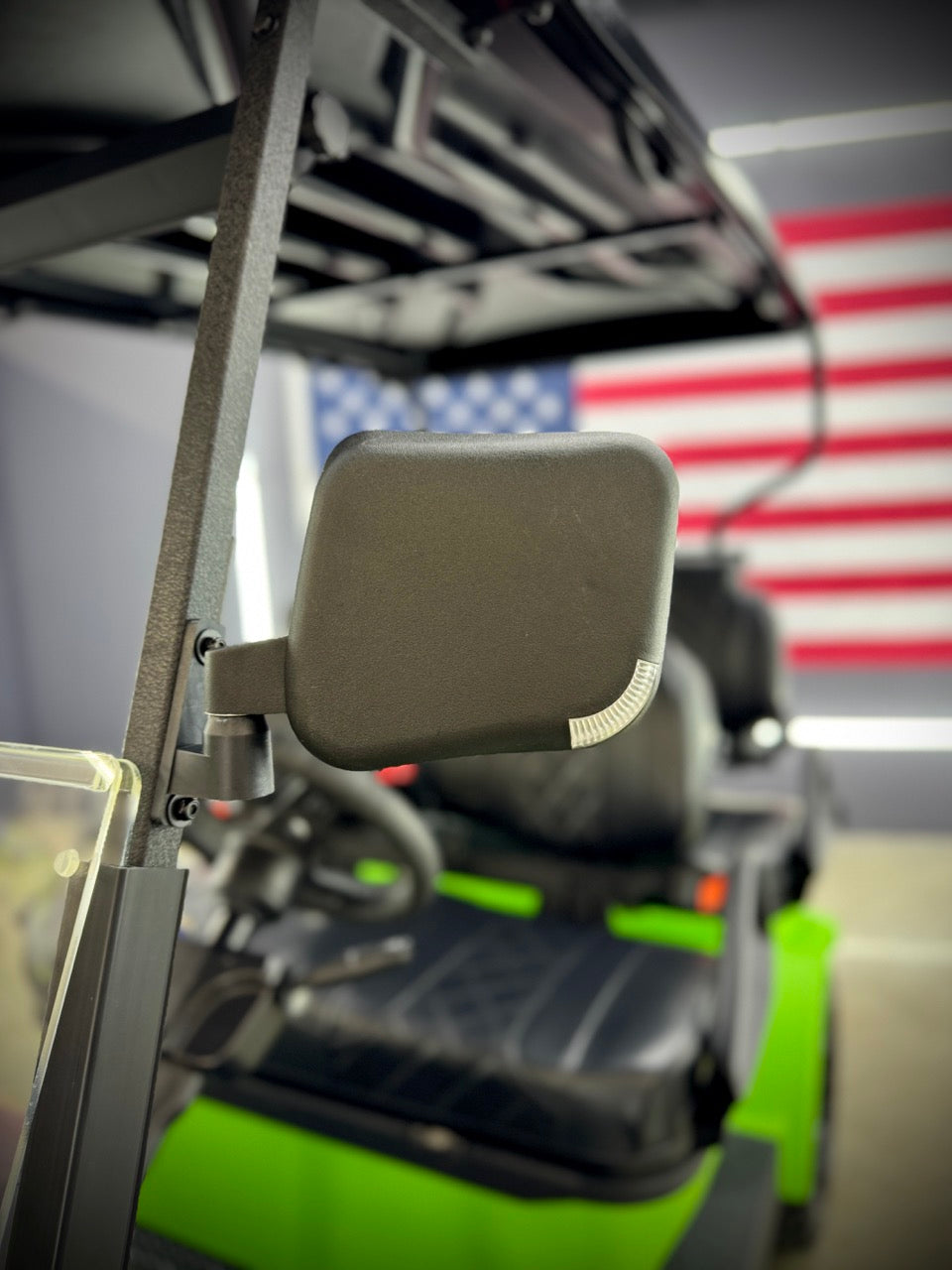 LUX F4: GOLF CART