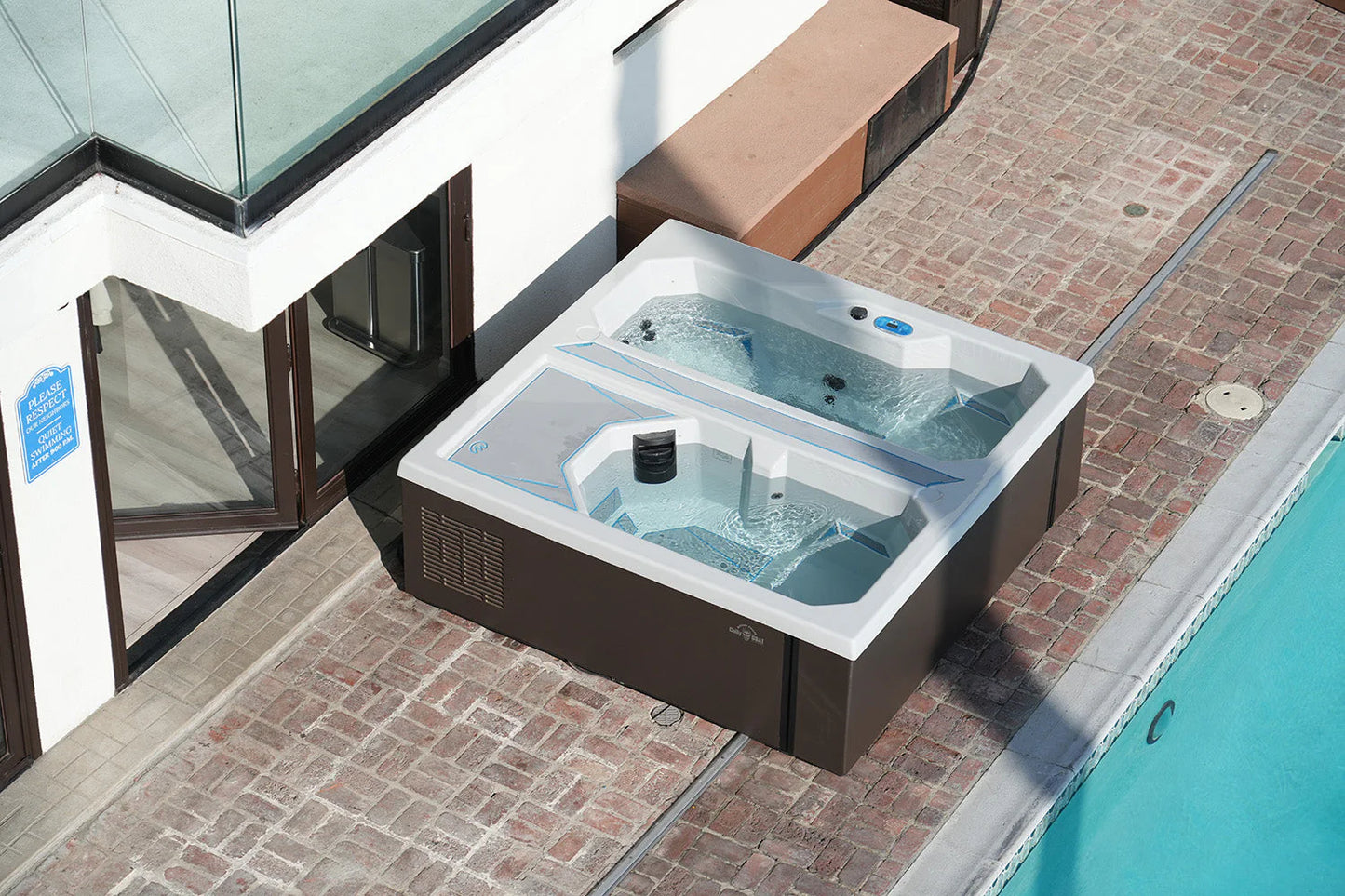 VALARIS HOT & COLD TUB BY MICHAEL PHELPS