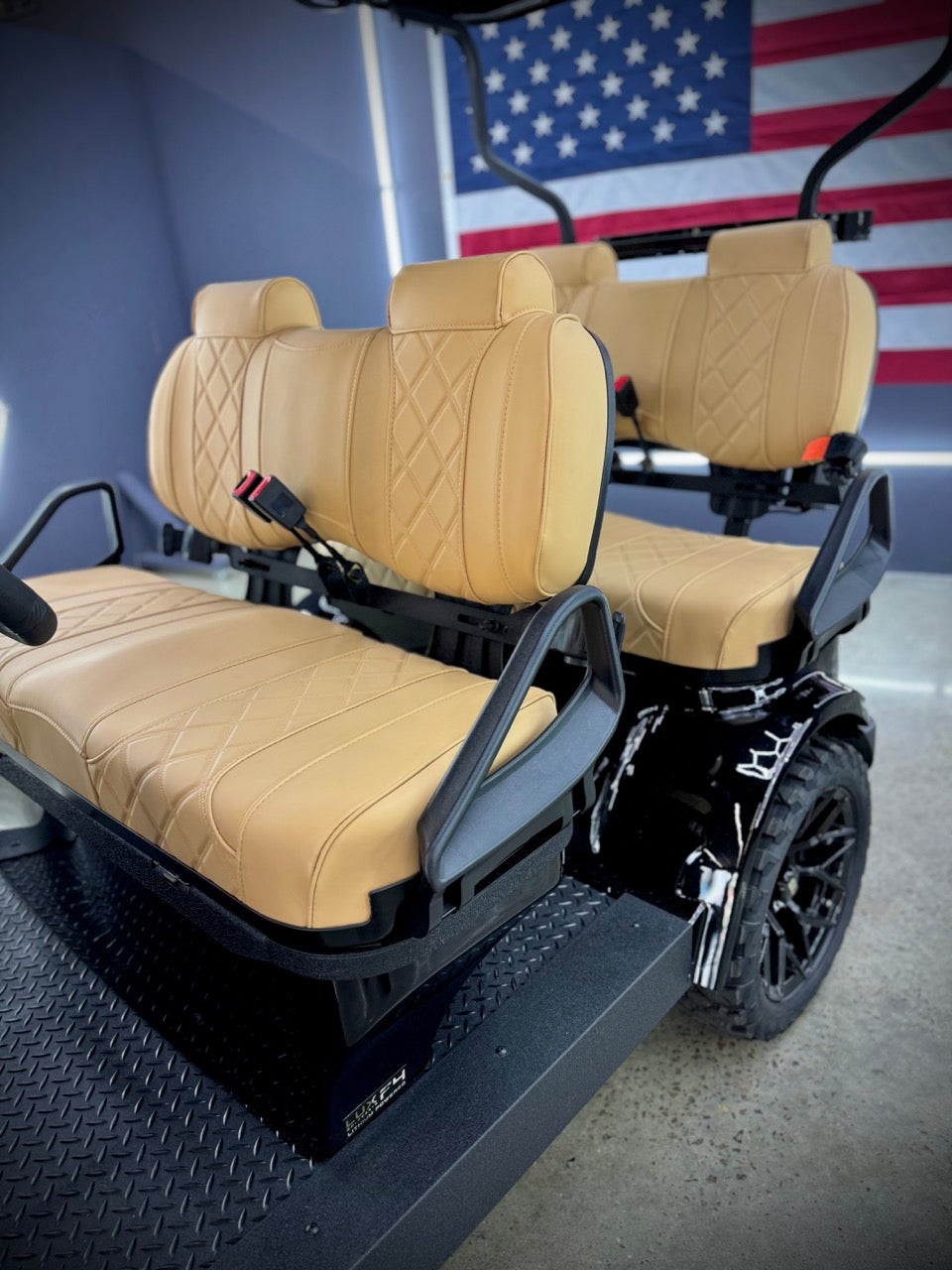 LUX F4: FORWARD 4-SEATER GOLF CART