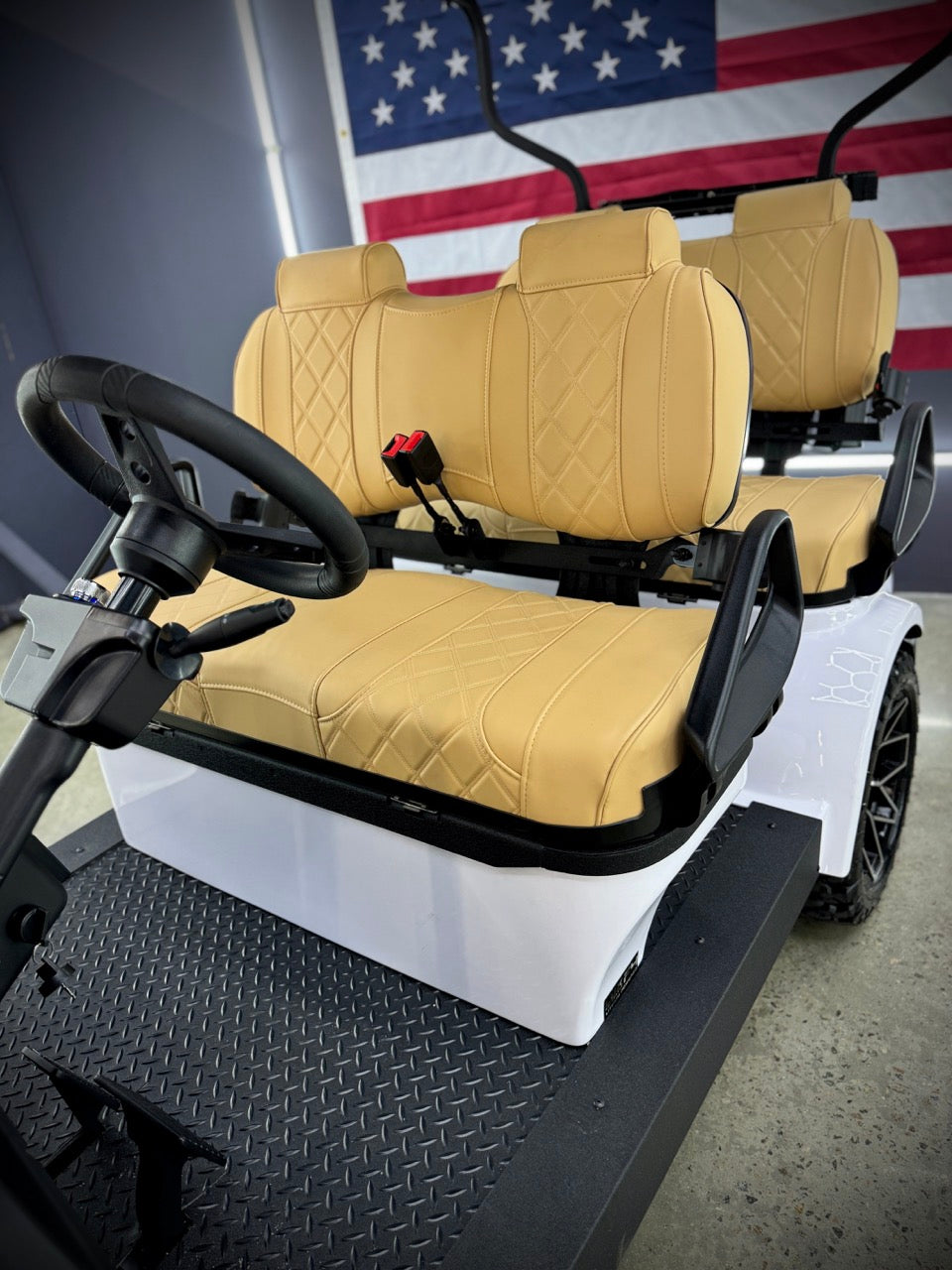 LUX F4: FORWARD 4-SEATER GOLF CART