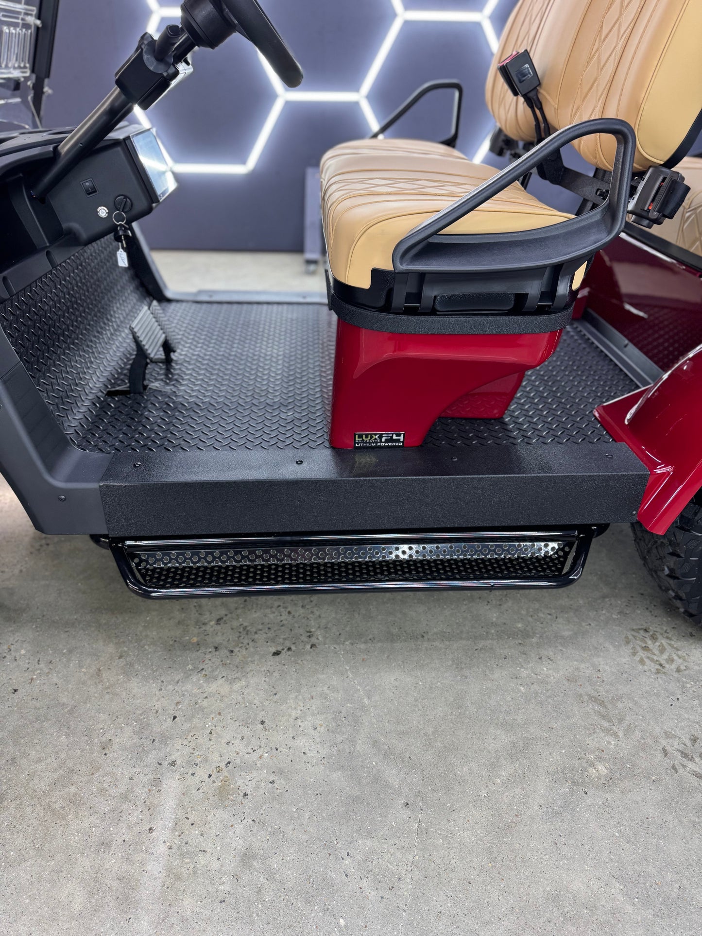 LUX F4 GOLF CART
