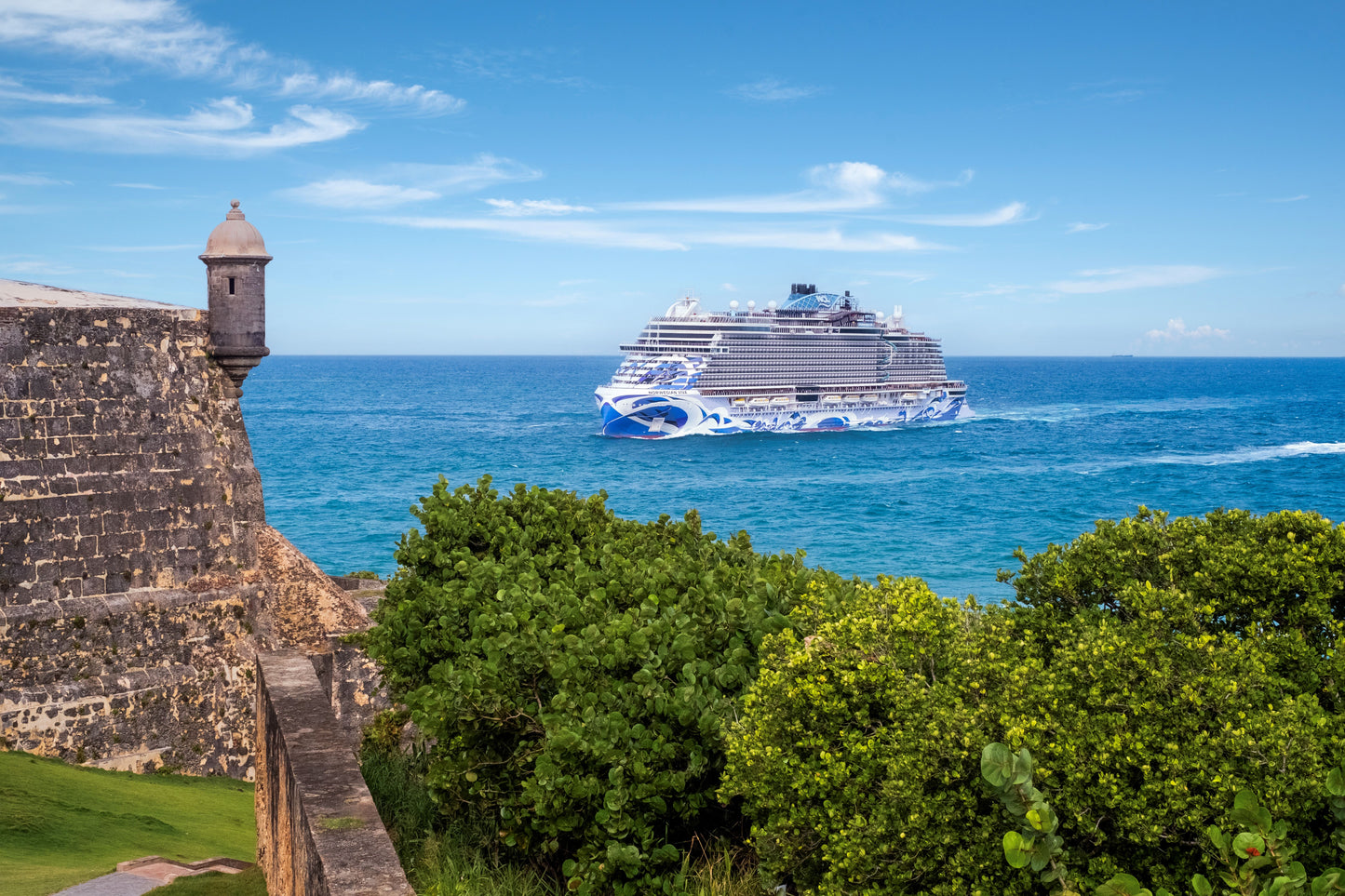 EXCLUSIVE SUITE OR HAVEN STATEROOM WITH NORWEGIAN CRUISE LINE